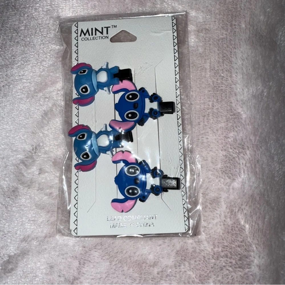 ✨✨5/$10✨✨ Mint Collection Stitch Character Set 4 Hair Barrettes Snap Clips Hair